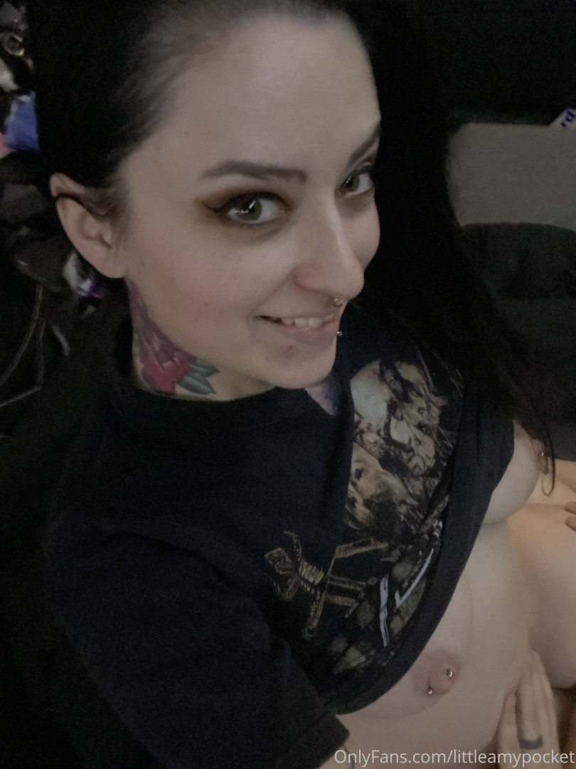 Photo by littleamypocket published on October 16,2023 00:57:38 - BestThots