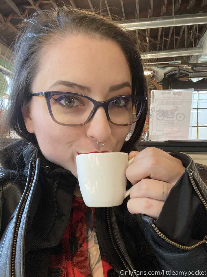 Photo by littleamypocket published on October 16,2023 02:16:37 - BestThots