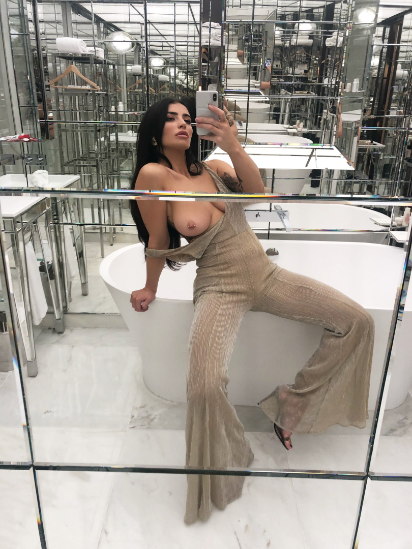 Photo by bouvs published on August 31,2023 23:51:19 - BestThots
