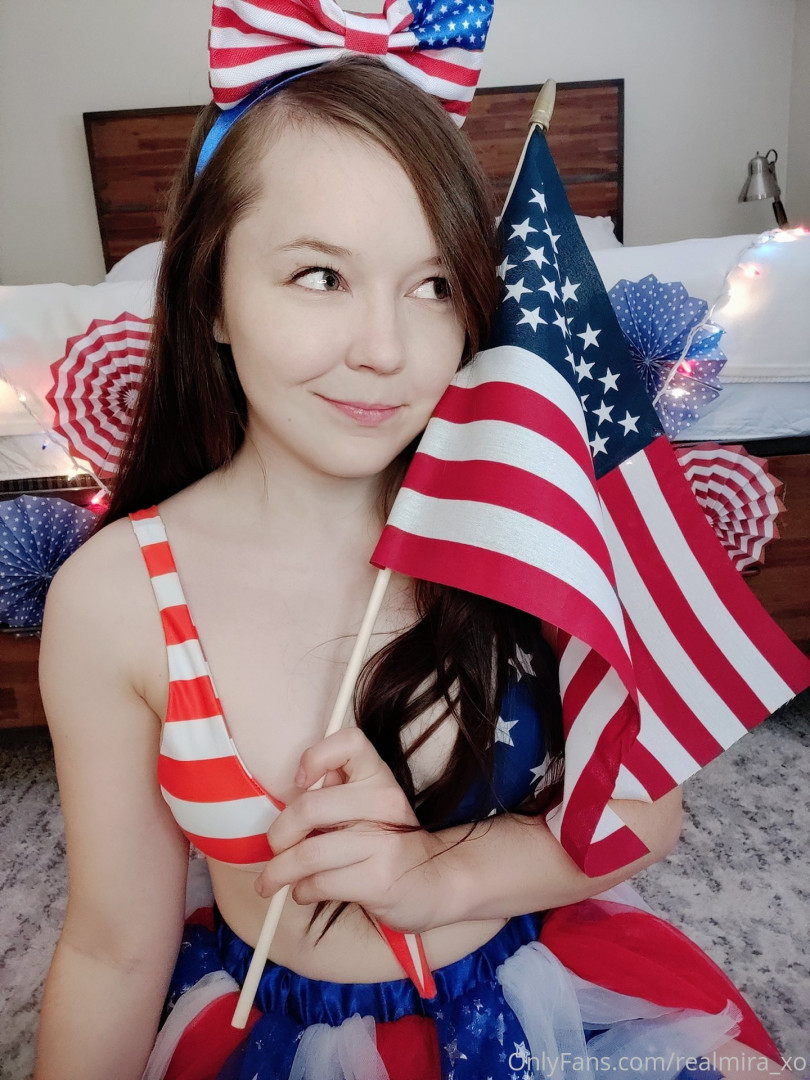 Photo by realmira_xo published on July 4,2023 23:23:58 - BestThots