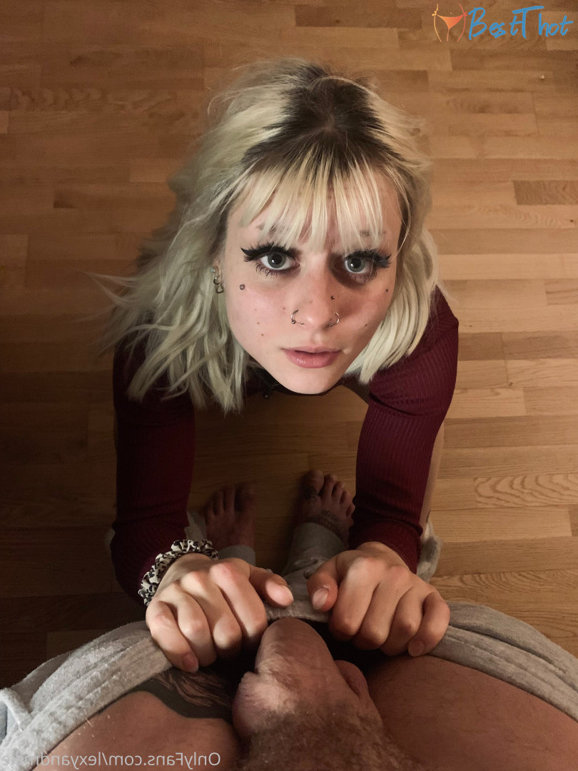 Photo by lexyandmike published on December 14,2024 11:03:22 - BestThots