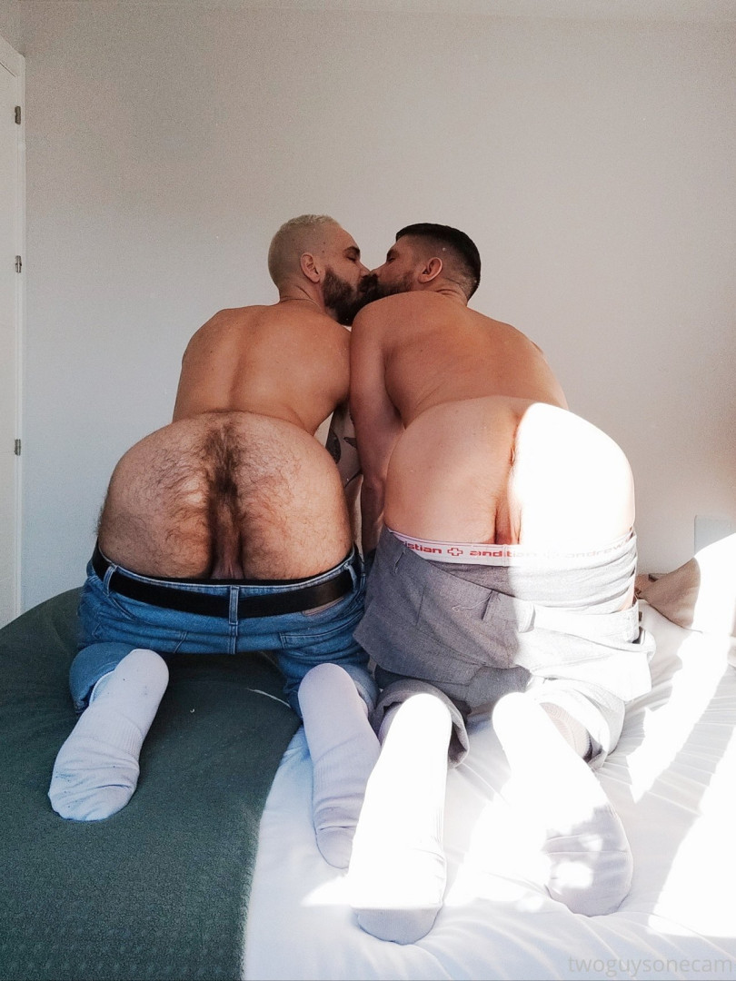 Photo by twoguysonecam published on June 1,2023 02:08:53 - BestThots