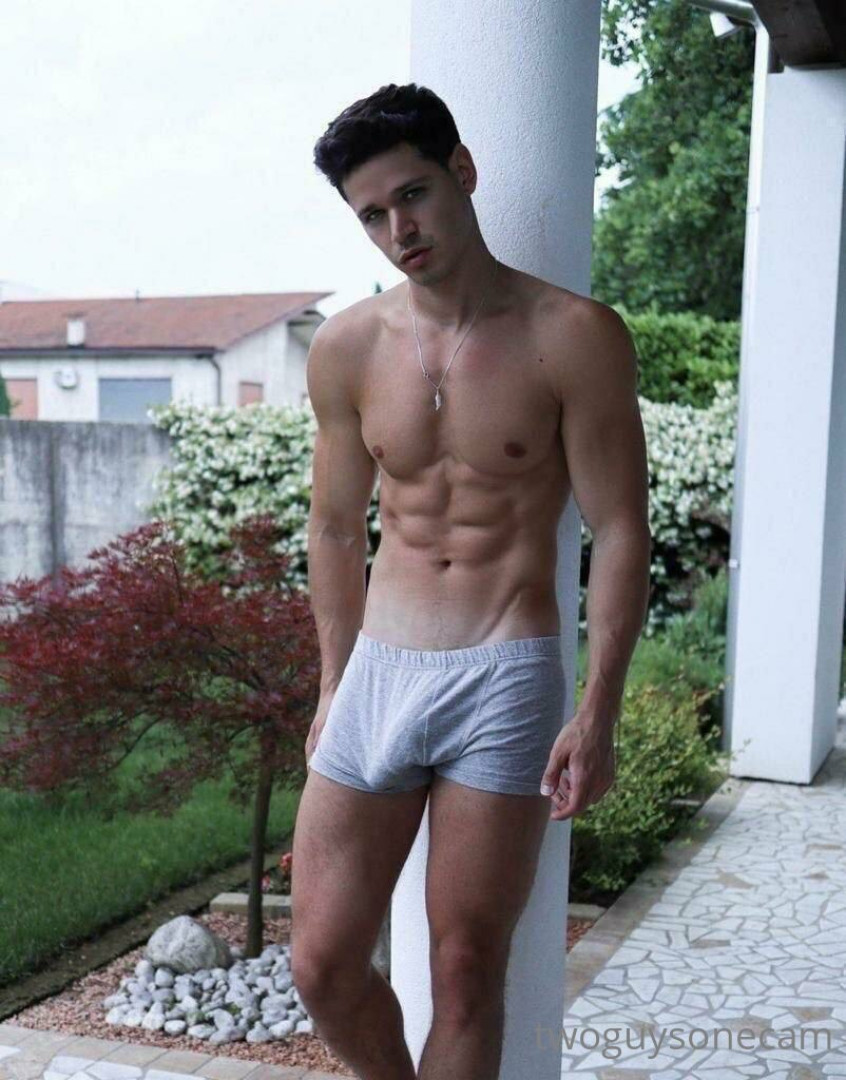 Photo by twoguysonecam published on June 1,2023 02:11:02 - BestThots
