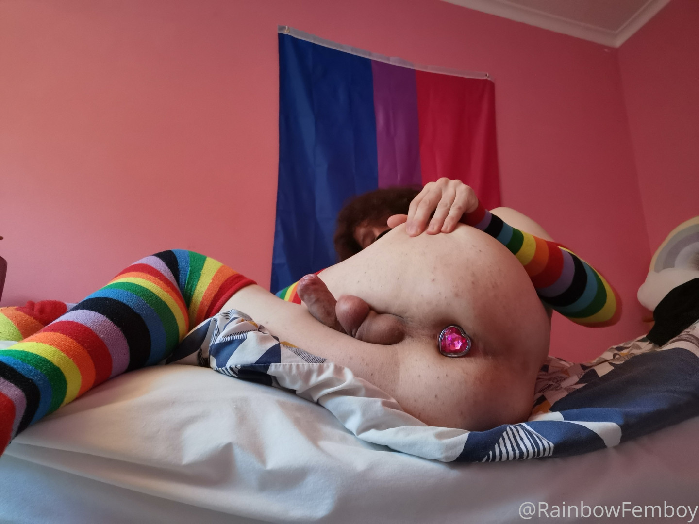 Photo by femboyraine published on January 13,2024 13:24:13 - BestThots