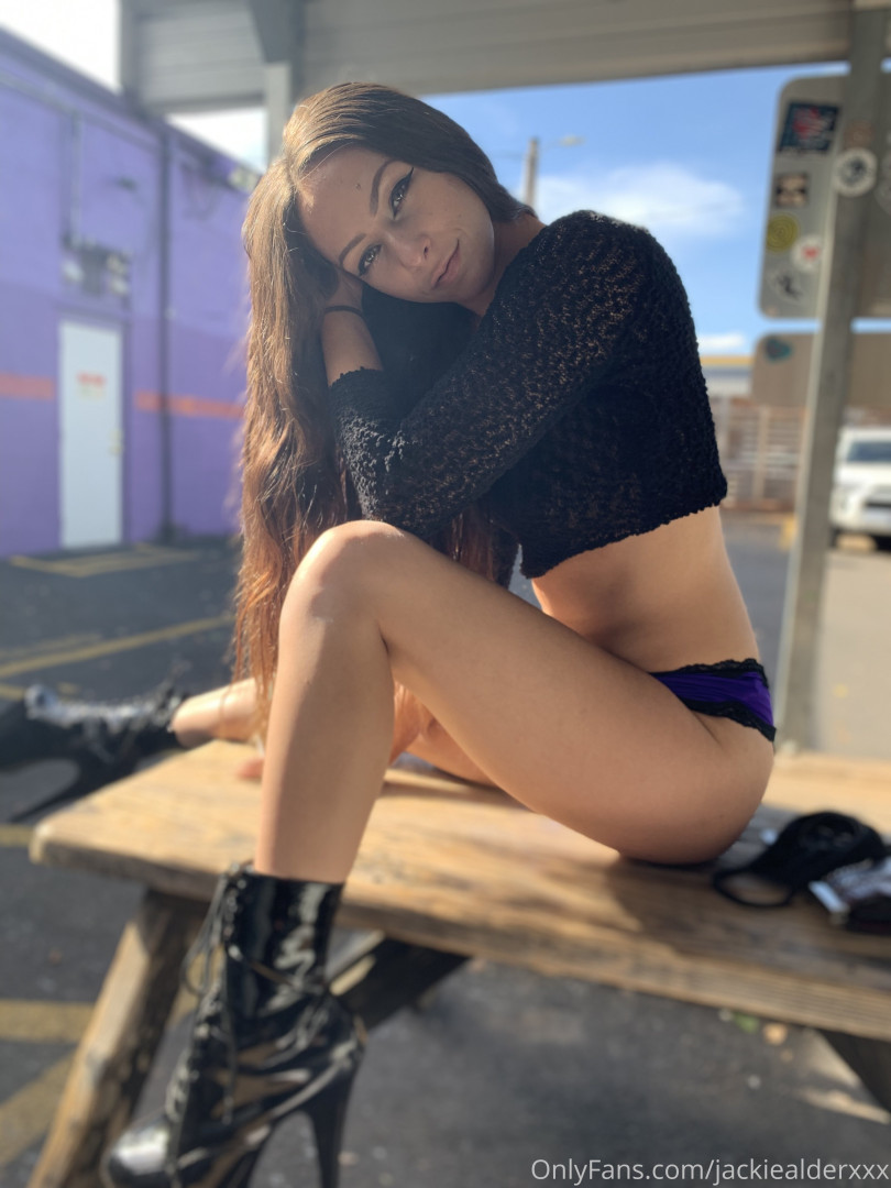 Photo by jackiealderxxx published on May 25,2023 05:39:44 - BestThots