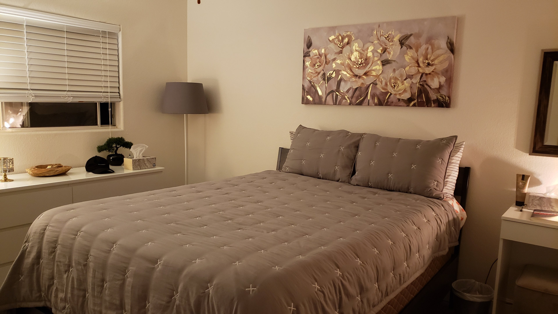 Photo by lindseylove published on October 16,2023 18:16:16 - BestThots