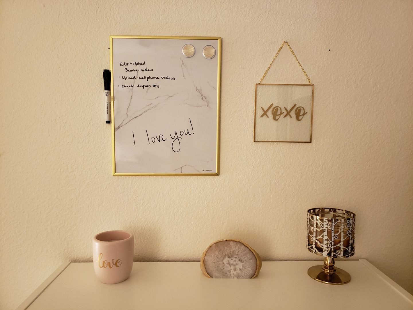 Photo by lindseylove published on October 16,2023 18:21:56 - BestThots