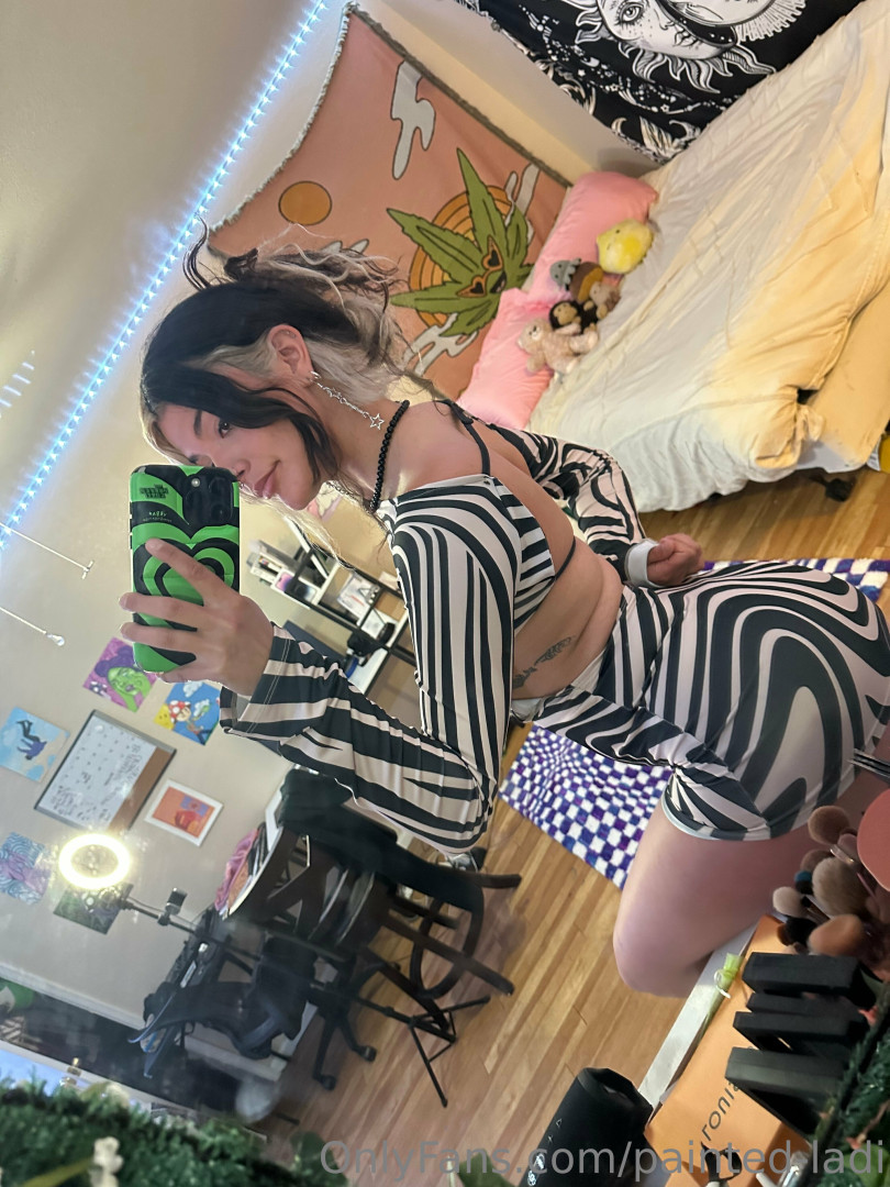 Photo by painted-ladi published on June 25,2023 17:27:26 - BestThots