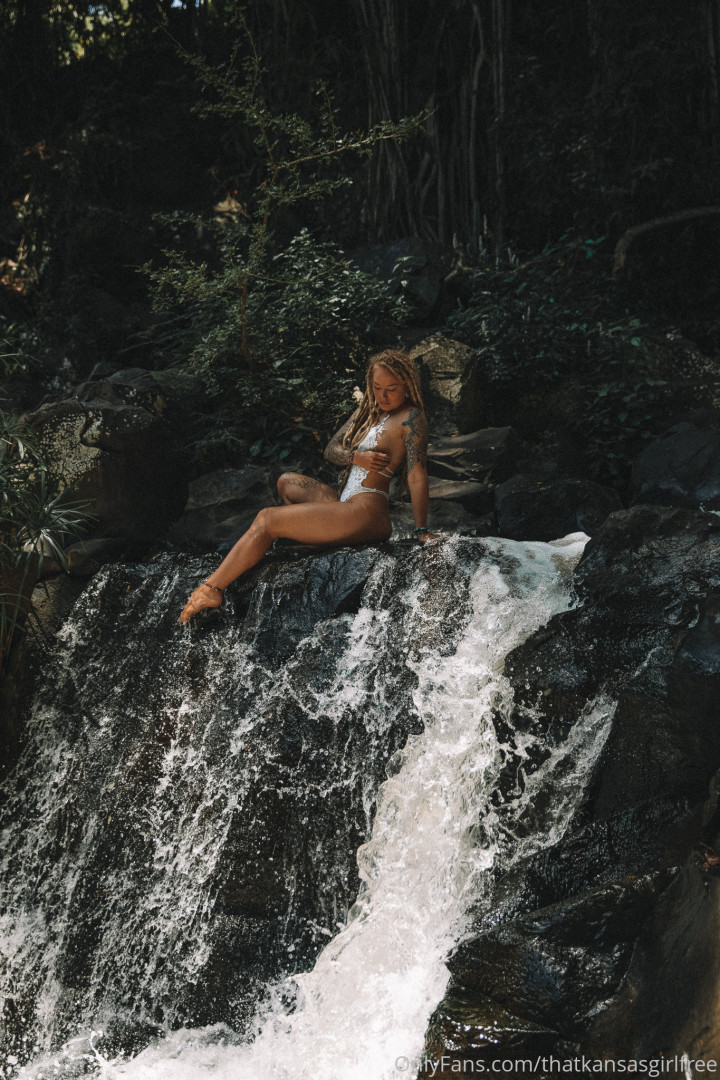 Photo by thatkansasgirlfree published on June 4,2023 13:26:46 - BestThots