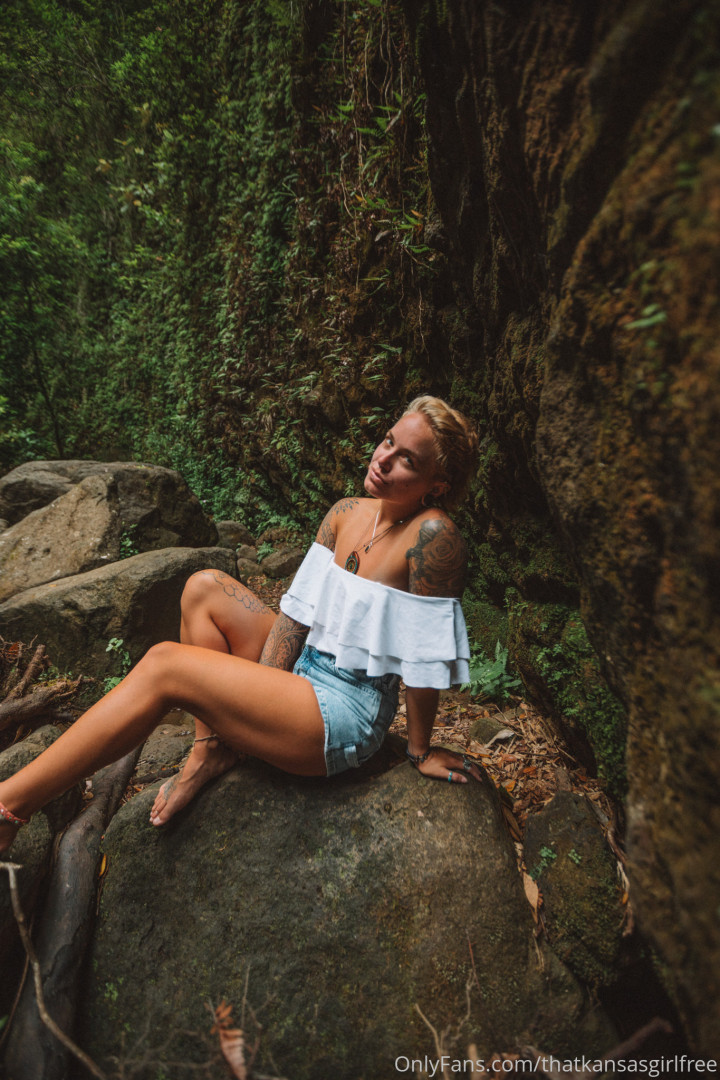 Photo by thatkansasgirlfree published on June 4,2023 13:27:48 - BestThots