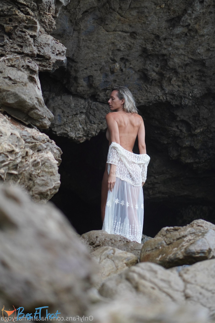 nataliemaeyoga #9513016