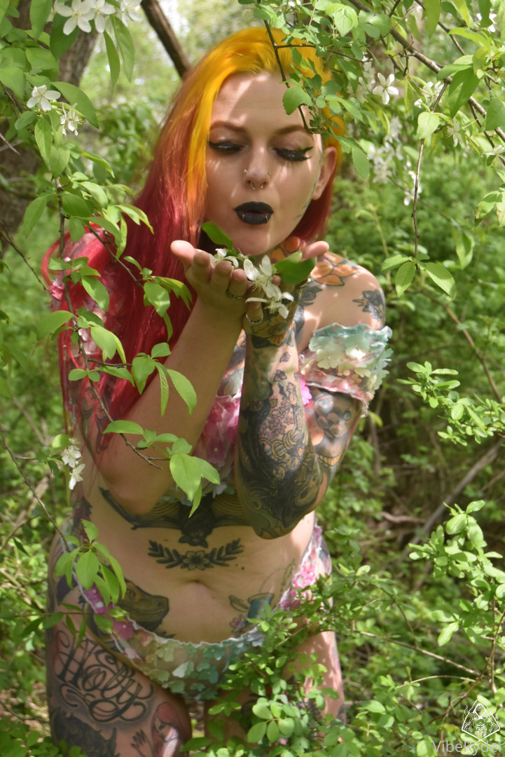 Photo by viberyder published on June 12,2023 11:07:47 - BestThots