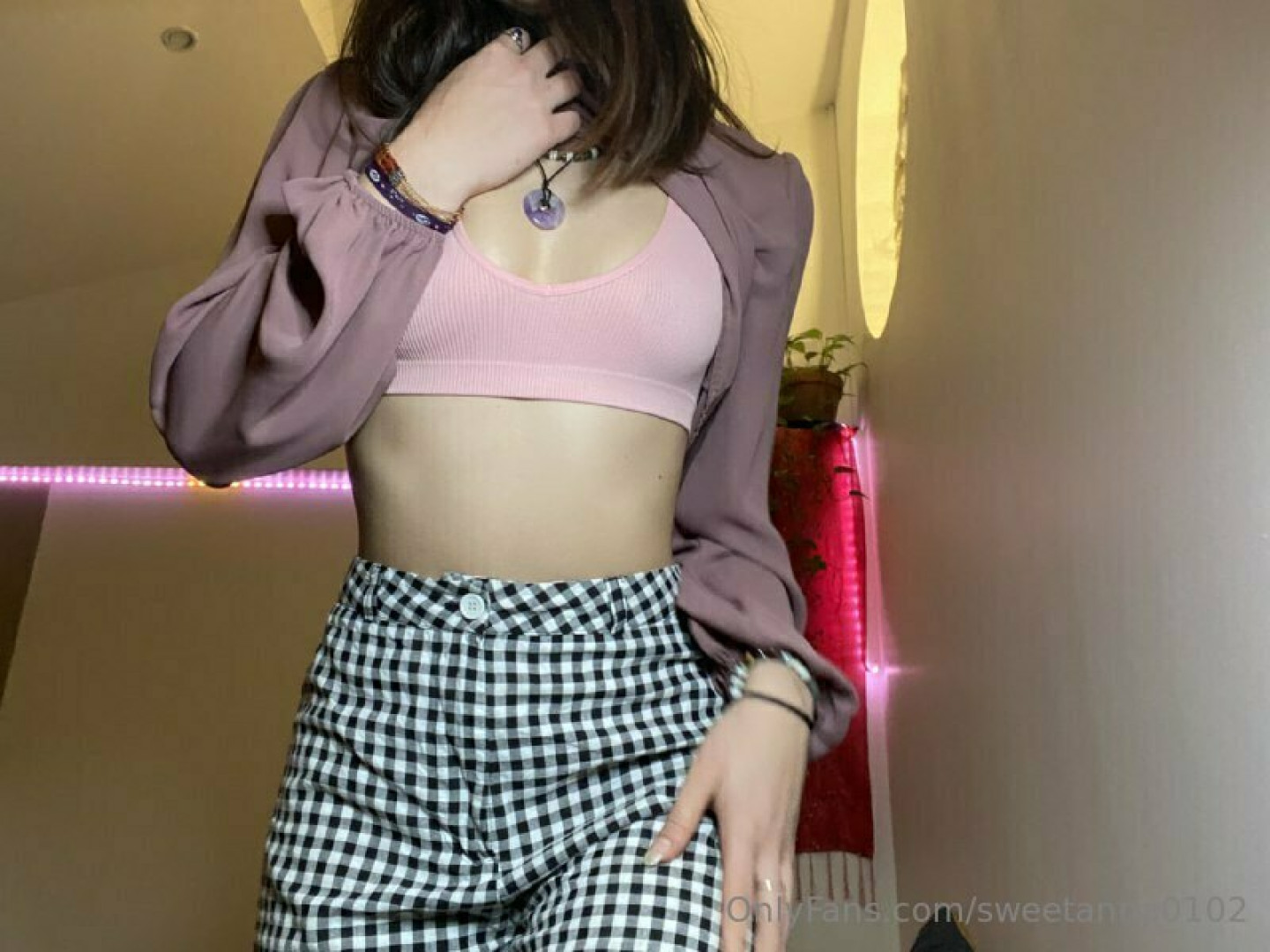 Photo by sweetanna0102 published on May 17,2023 11:41:31 - BestThots