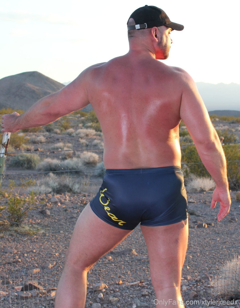 Photo by xtylerjreedx published on May 15,2023 20:54:52 - BestThots