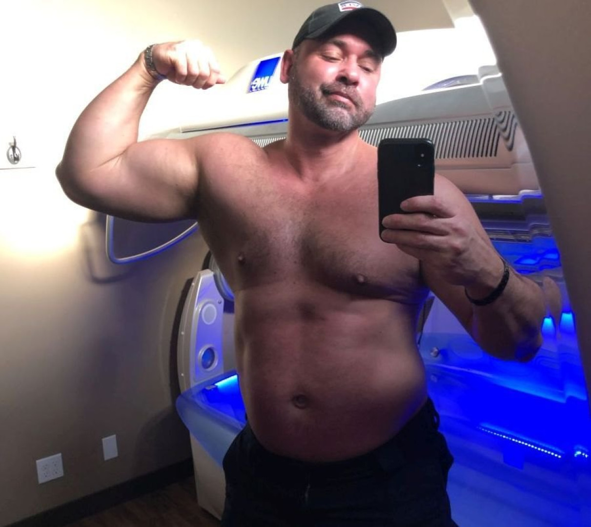 Photo by xtylerjreedx published on May 15,2023 20:57:16 - BestThots