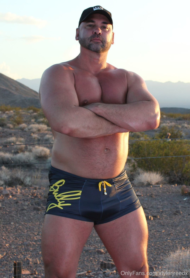 Photo by xtylerjreedx published on May 15,2023 20:57:25 - BestThots