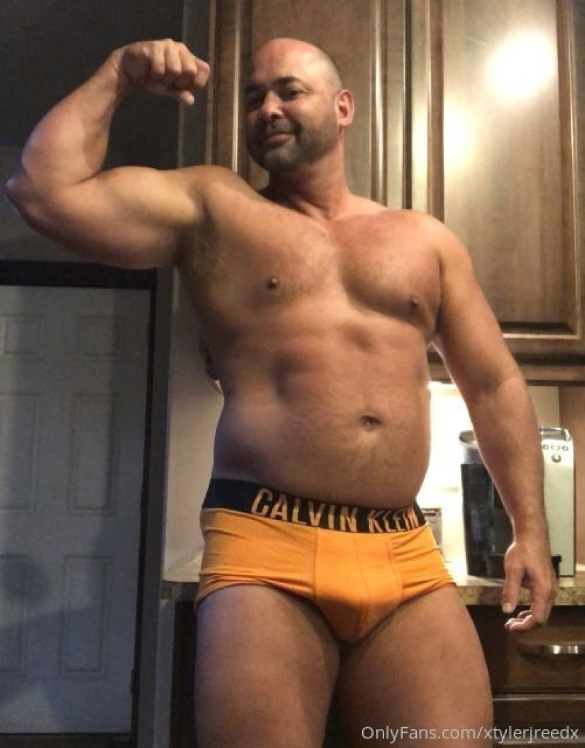 Photo by xtylerjreedx published on May 15,2023 21:00:12 - BestThots