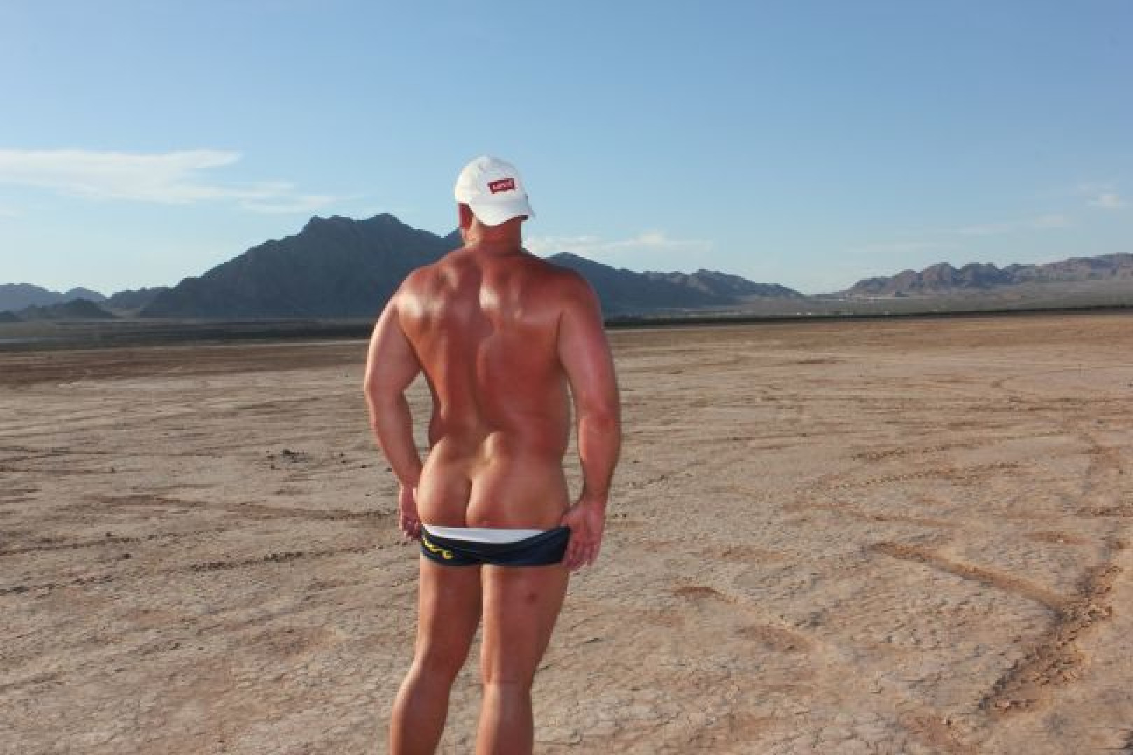 Photo by xtylerjreedx published on May 15,2023 21:01:02 - BestThots