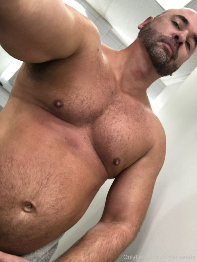 Photo by xtylerjreedx published on May 15,2023 21:03:14 - BestThots