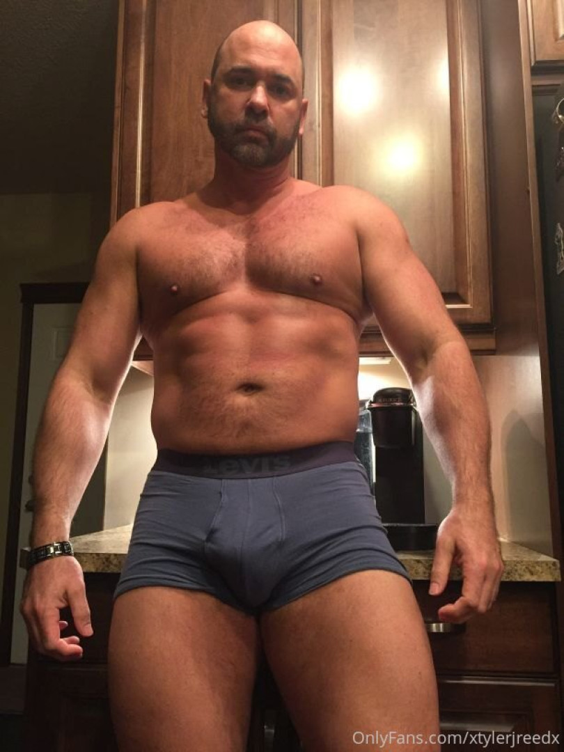 Photo by xtylerjreedx published on May 15,2023 21:03:43 - BestThots