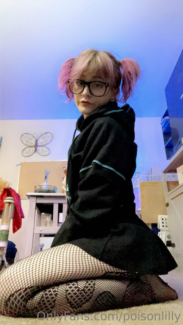 Photo by poisonlilly published on October 11,2023 03:03:01 - BestThots