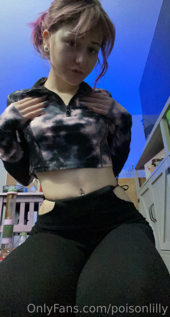 Photo by poisonlilly published on October 11,2023 03:32:53 - BestThots
