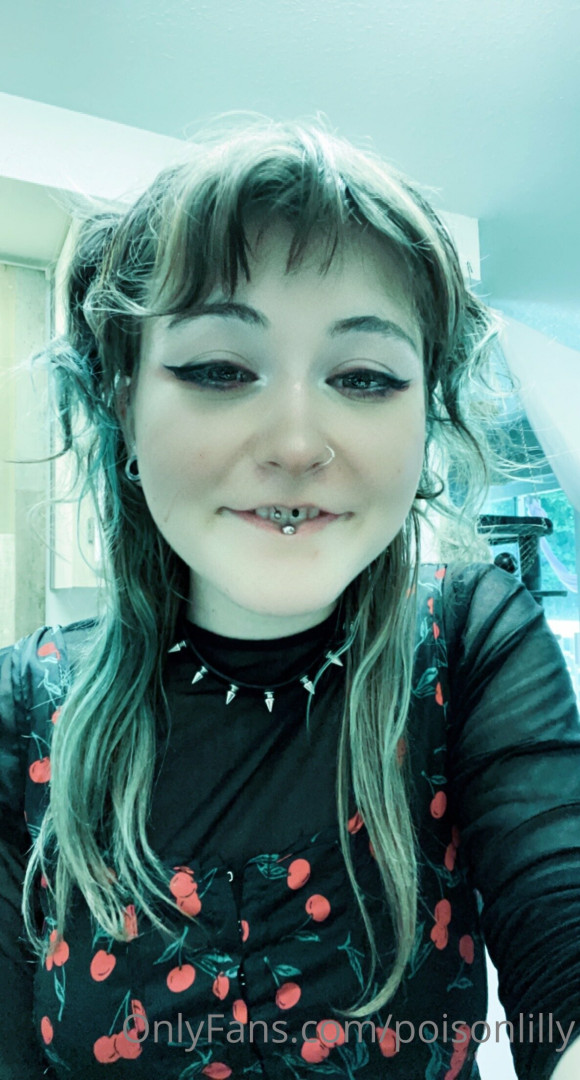 Photo by poisonlilly published on October 11,2023 05:27:48 - BestThots