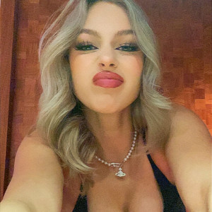 kaitlynroseb #2028356