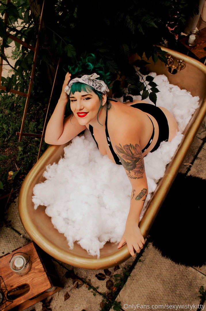 Photo by wistykitty published on May 16,2023 00:57:21 - BestThots