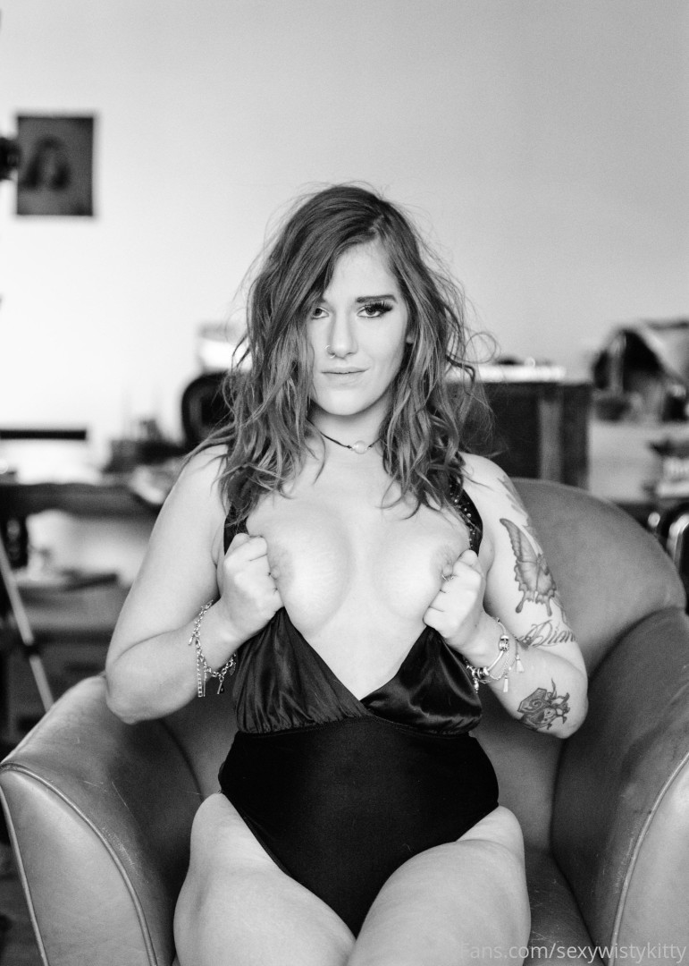 Photo by wistykitty published on May 16,2023 00:57:22 - BestThots