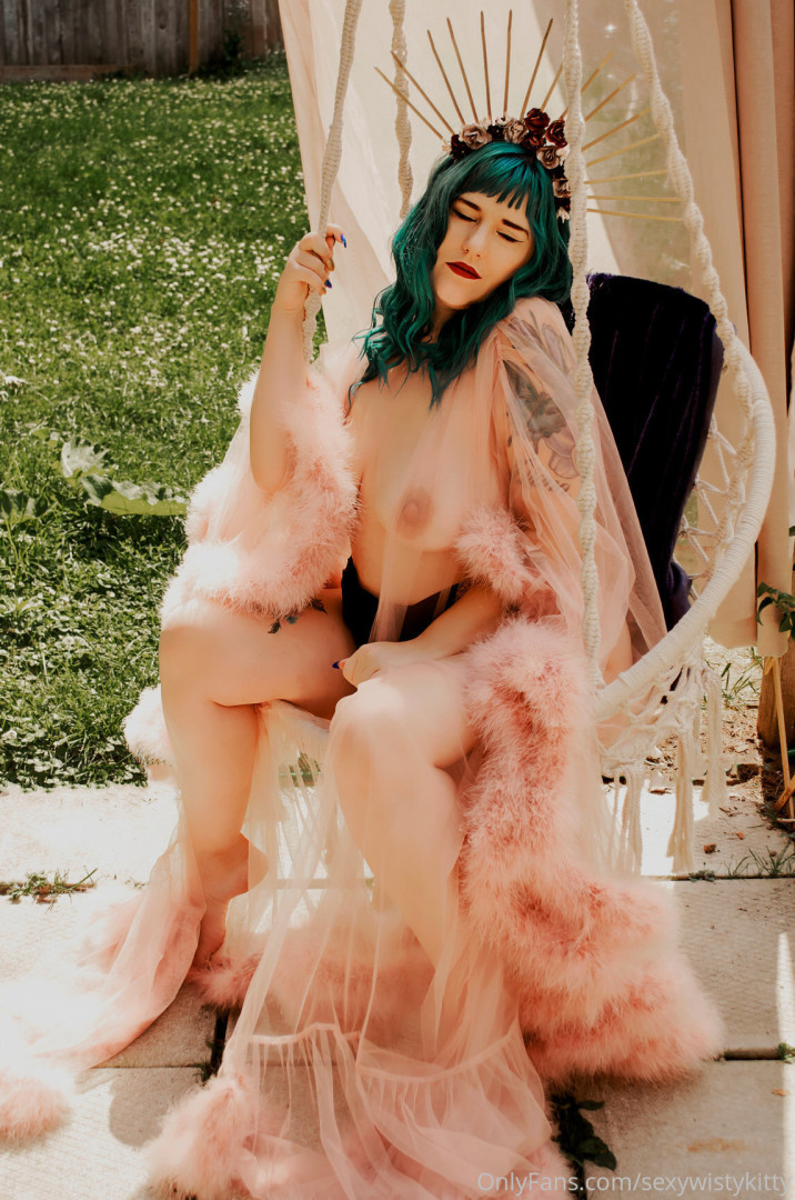 Photo by wistykitty published on May 16,2023 00:59:18 - BestThots