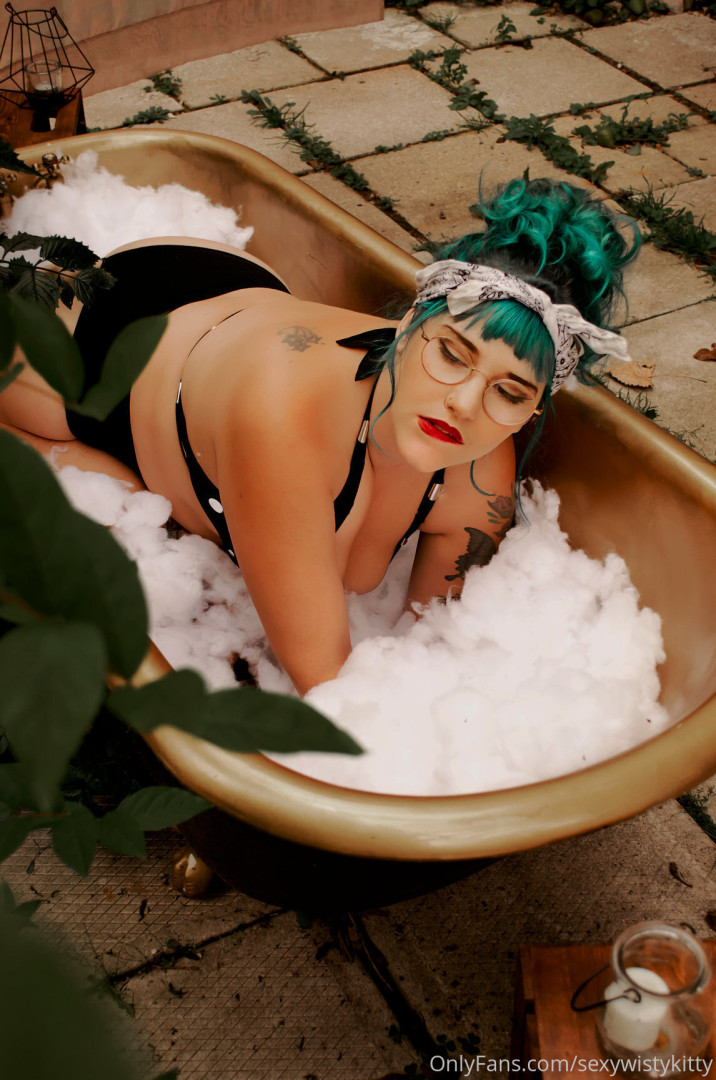 Photo by wistykitty published on May 16,2023 01:00:20 - BestThots