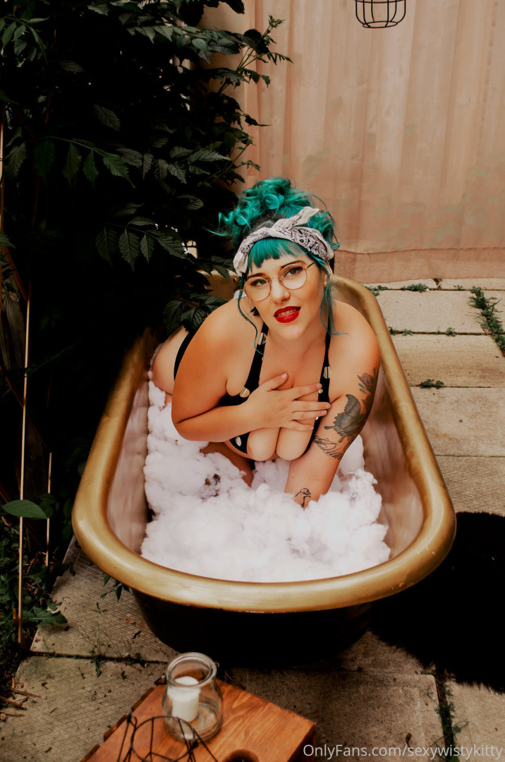 Photo by wistykitty published on May 16,2023 01:00:58 - BestThots