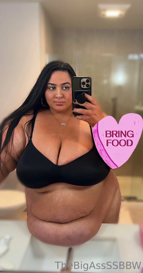 Photo by thebigassssbbw1 published on May 17,2023 03:45:34 - BestThots