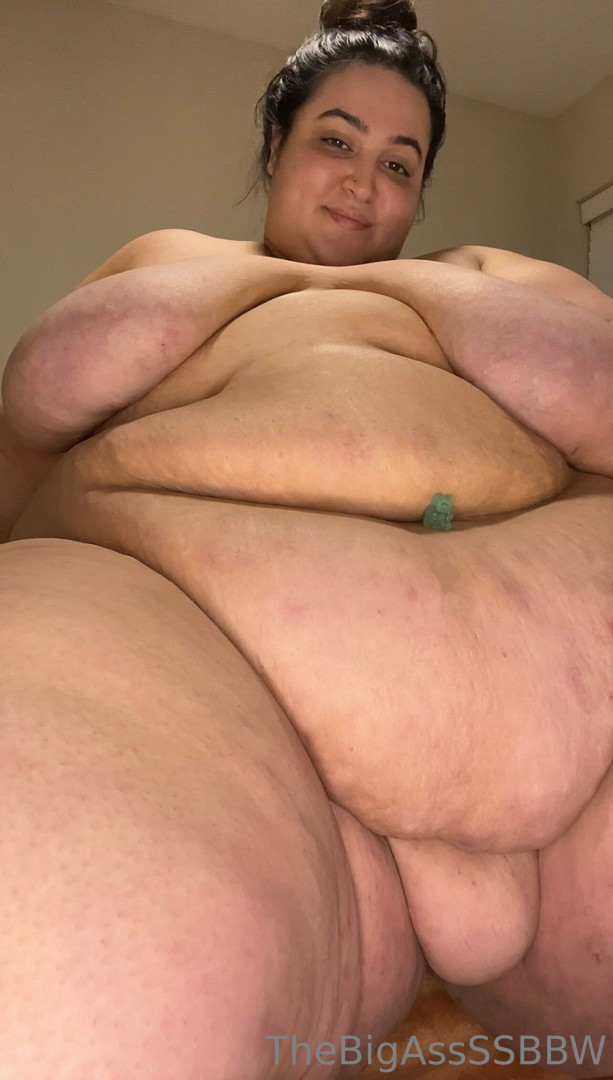 Photo by thebigassssbbw1 published on May 17,2023 03:45:59 - BestThots