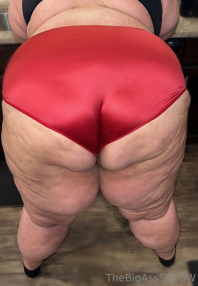 Photo by thebigassssbbw1 published on May 17,2023 03:46:15 - BestThots