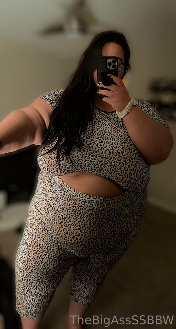 Photo by thebigassssbbw1 published on May 17,2023 03:46:16 - BestThots