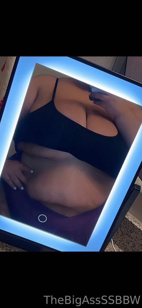 Photo by thebigassssbbw1 published on May 17,2023 03:46:19 - BestThots