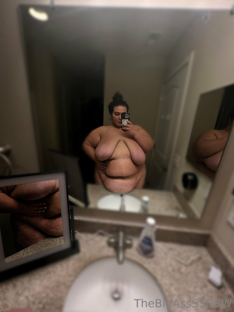 Photo by thebigassssbbw1 published on May 17,2023 03:47:04 - BestThots