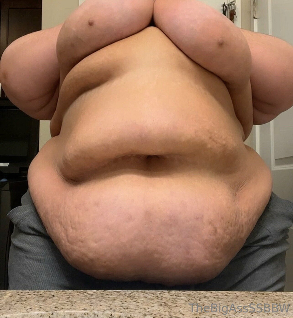 Photo by thebigassssbbw1 published on May 17,2023 03:47:14 - BestThots