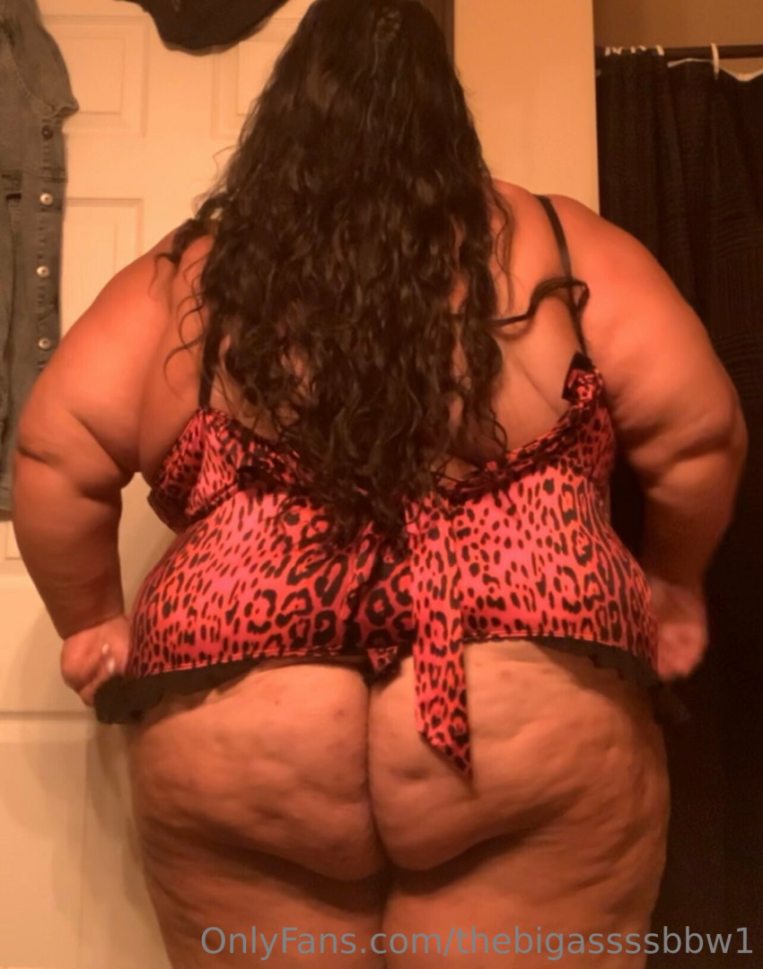 Photo by thebigassssbbw1 published on May 17,2023 03:48:08 - BestThots