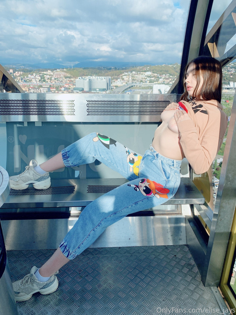 Photo by elisejays published on August 8,2023 15:12:56 - BestThots
