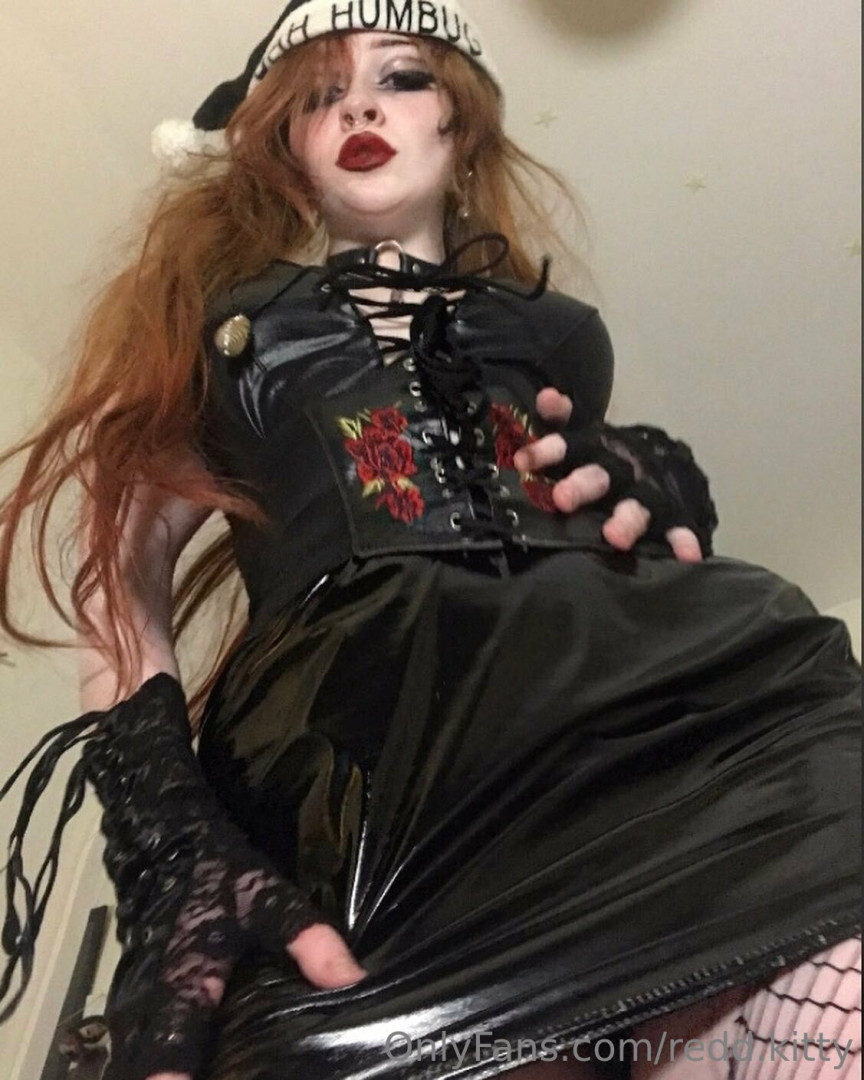 Photo by goth_kitty20 published on October 11,2023 01:17:48 - BestThots