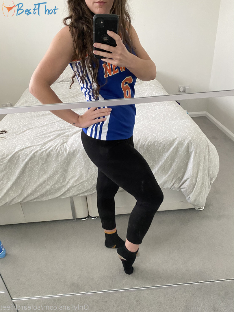 Photo by solearchfeet published on December 16,2024 10:04:58 - BestThots