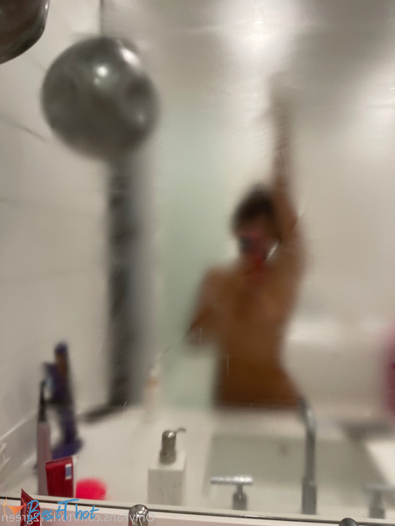 Photo by tori212green published on December 21,2024 10:09:33 - BestThots