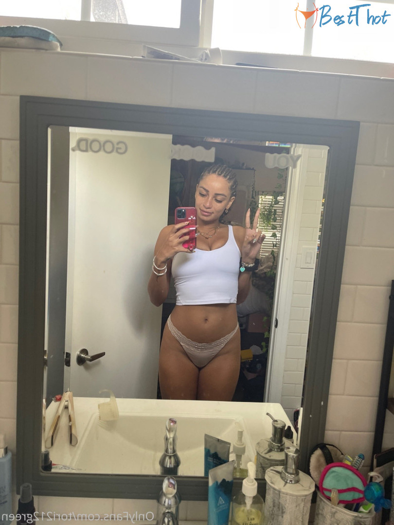 Photo by tori212green published on December 21,2024 11:07:33 - BestThots