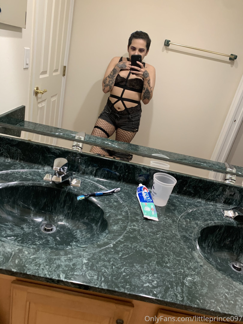 Photo by prinxeblue published on October 16,2023 00:50:24 - BestThots