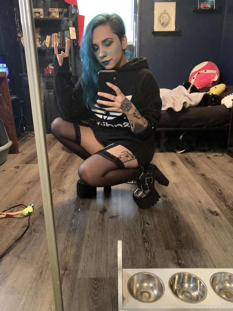 Photo by prinxeblue published on October 16,2023 01:02:18 - BestThots