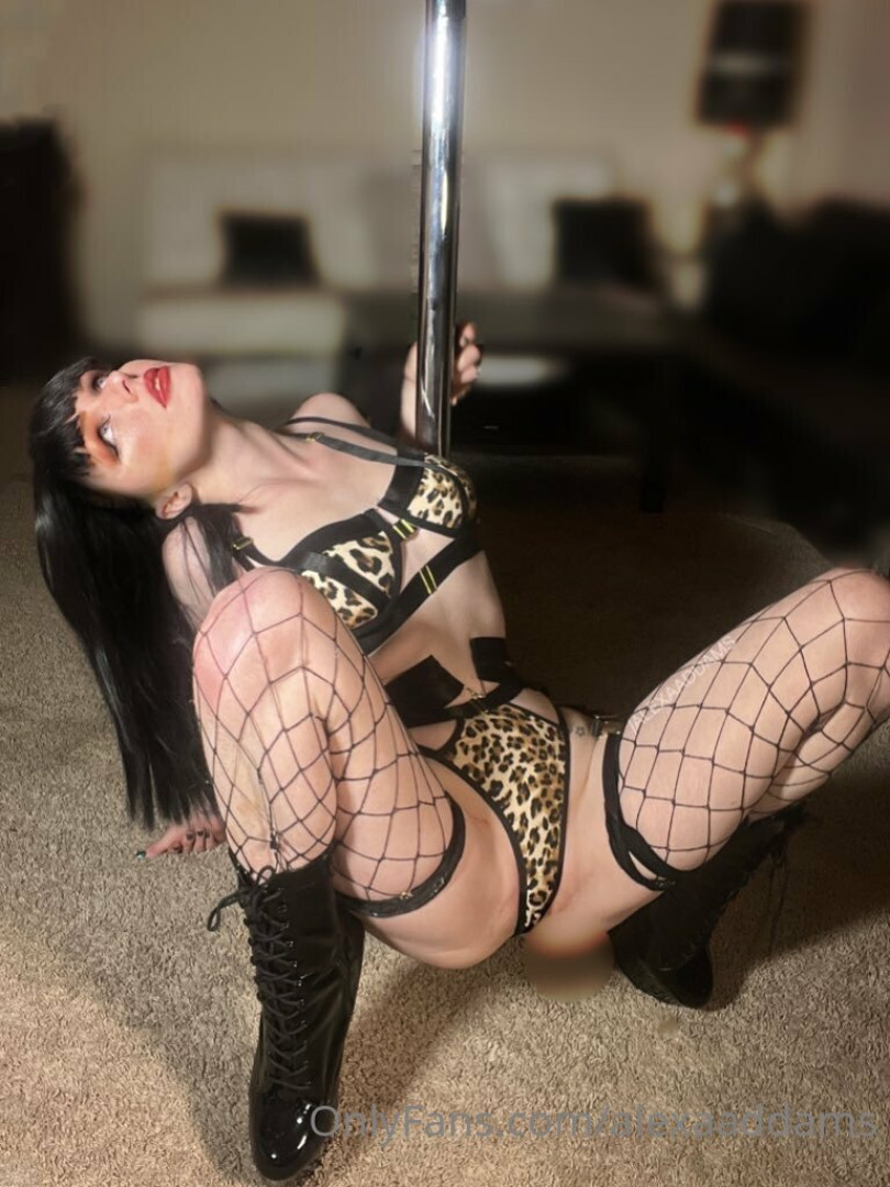 Photo by alexaaddams published on October 16,2023 14:08:58 - BestThots