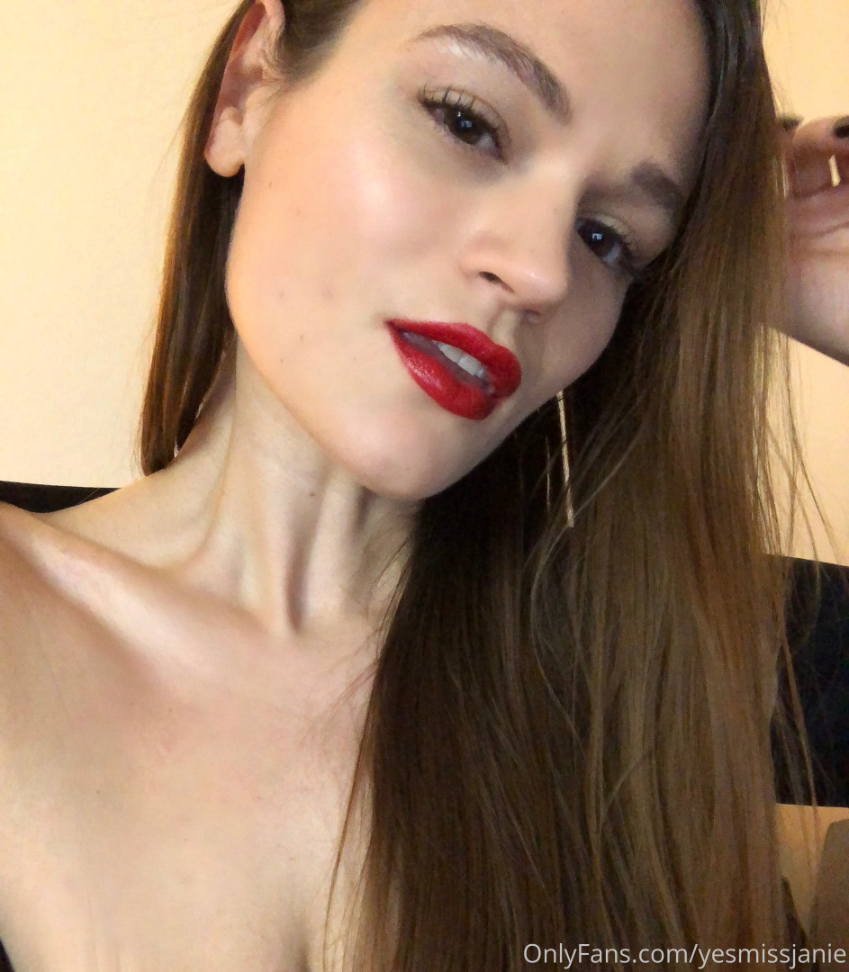 Photo by missjaniexo published on June 11,2023 20:09:35 - BestThots